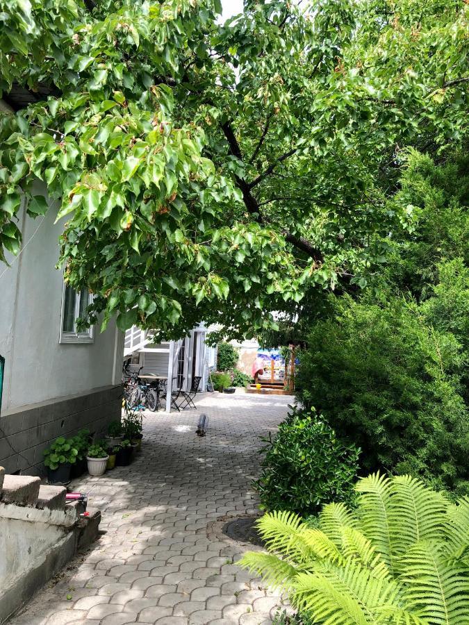 Family Guest House Cholpon-Ata Exterior foto
