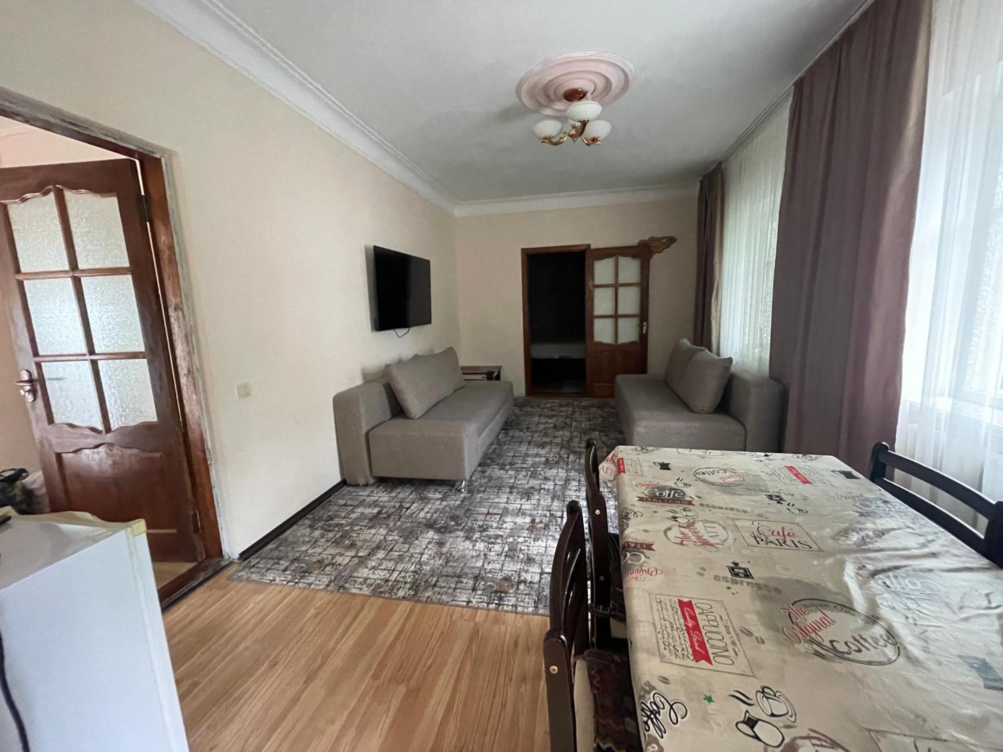 Family Guest House Cholpon-Ata Exterior foto